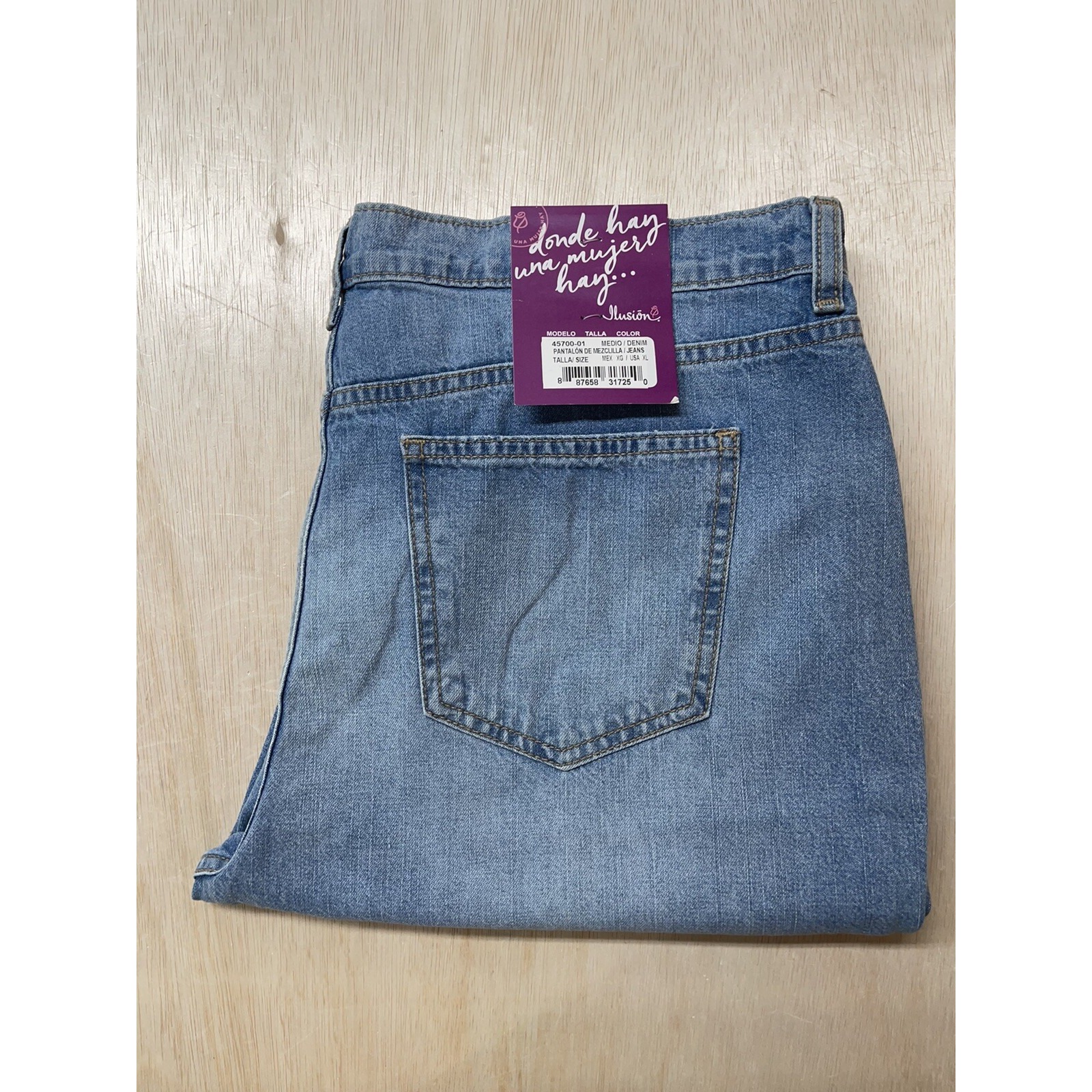 Womens Ilusion Tapered Jeans, Blue Wash, Size Xg Approx 38x27
